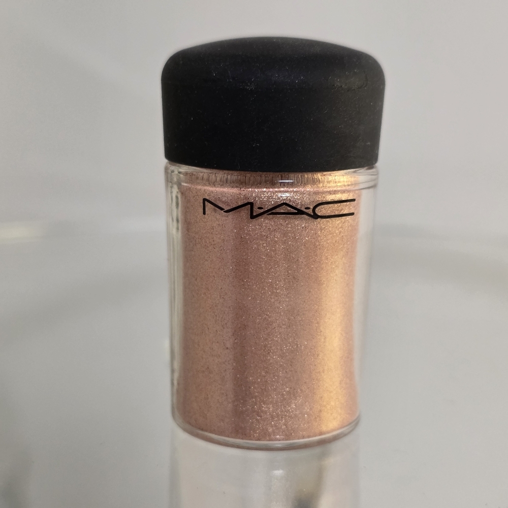 MAC Cosmetics Pigment - Melon - Picture 2 of 7